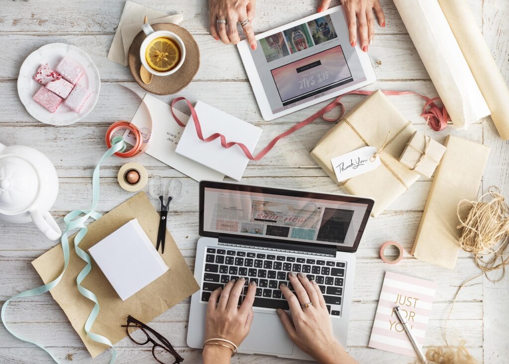 freelancer providing design services